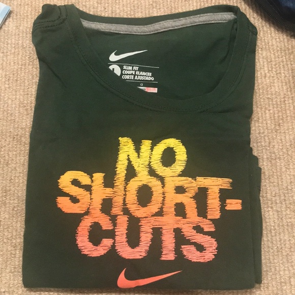 Nike Tops - Nike Green Slim Fit Tee Shirt Size Large